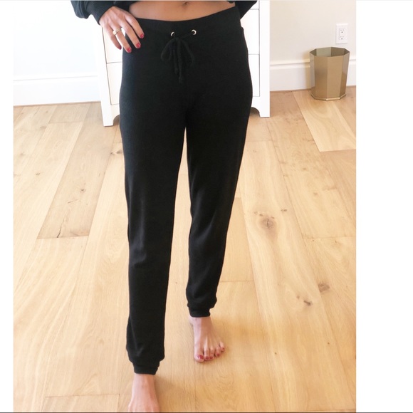 TELLURIDE Black Loungewear Hoodie & Joggers Set - Picture 5 of 12